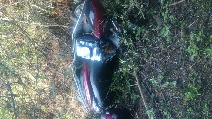 野河野钓小鲫鱼爆盆,山野小城在废弃鱼塘钓鲫鱼