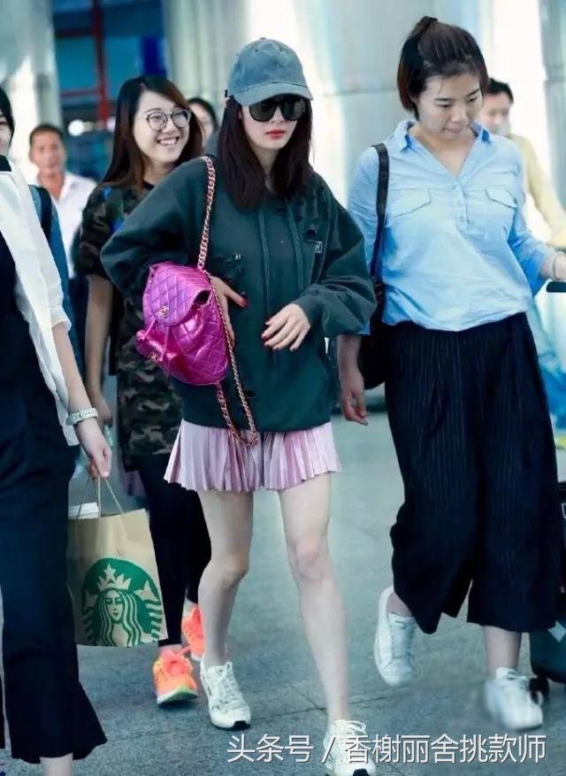 撕裂的破洞、褴褛的衣袖、线头满天飞的裤腿...我们穷人都爱它