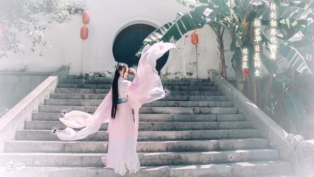 只因小女孩不听话就遭妈妈毒打,因母亲被打而连夜报仇