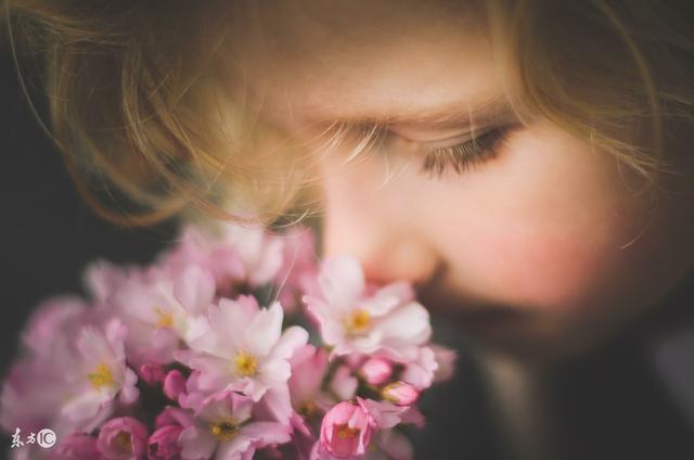 小说：女子吹牛逼特别能喝，几杯酒下肚，竟就成了一个小趴菜