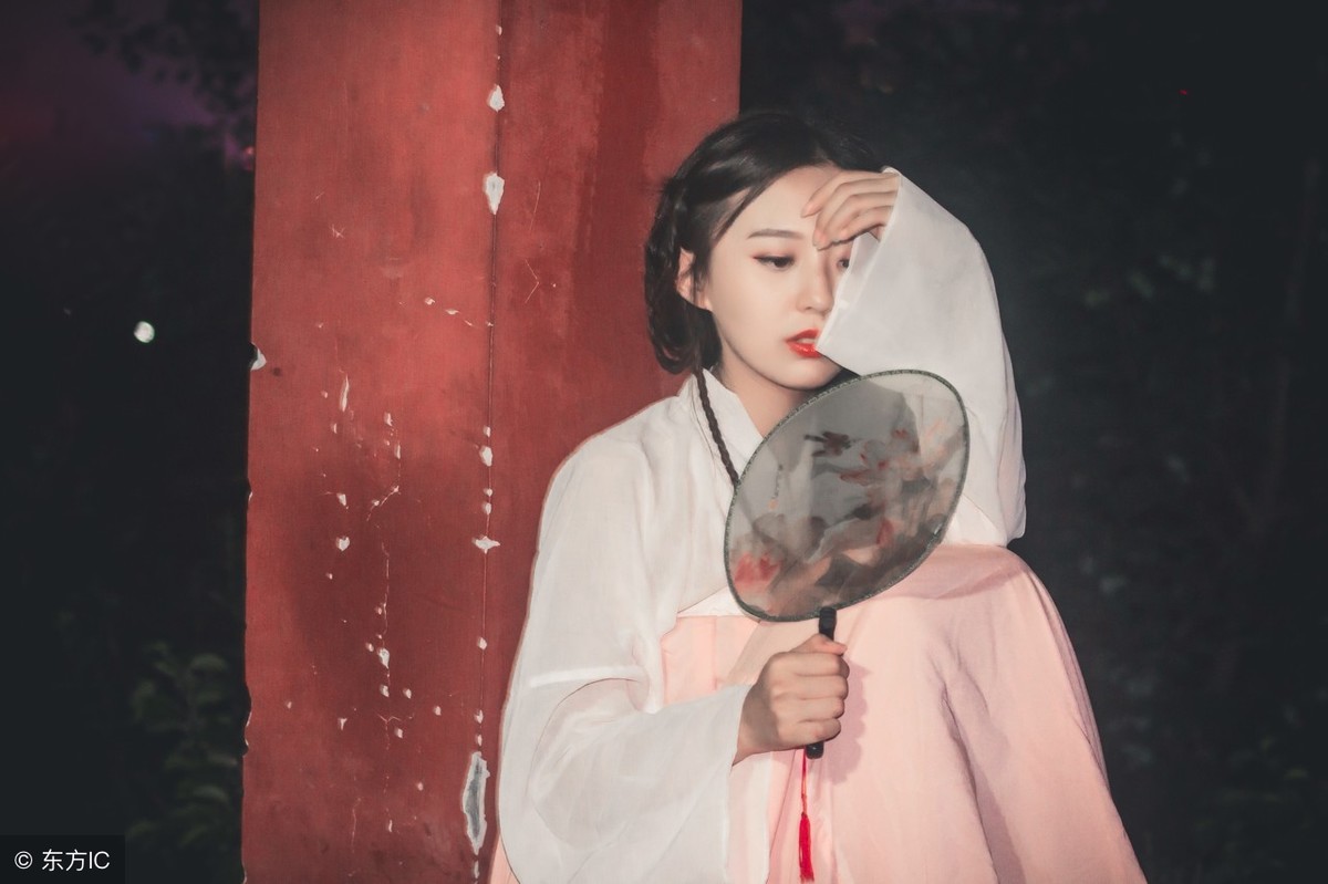 小说皇后重生失忆,皇后重生成傻妹妹复仇的小说