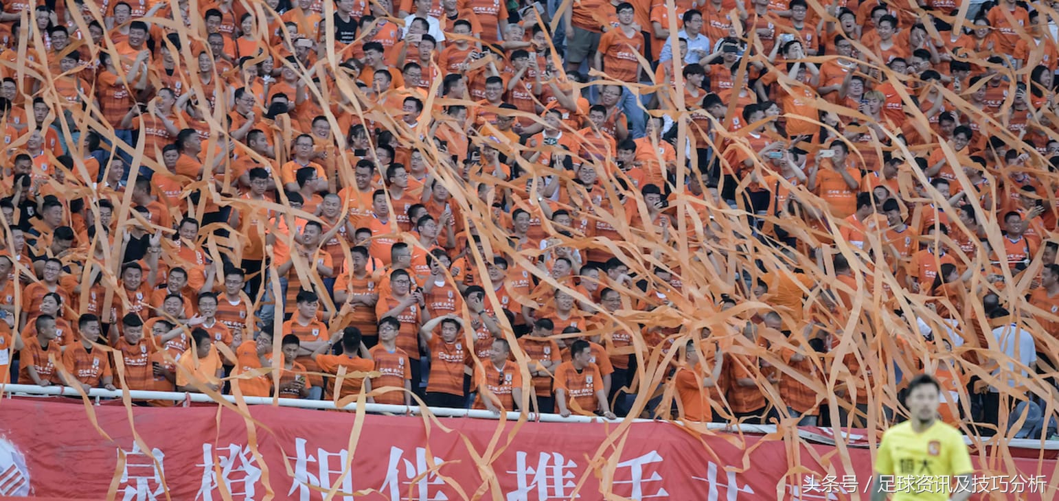 用湖人球衣要埃尔克森的签名?国内球迷文化堪忧!