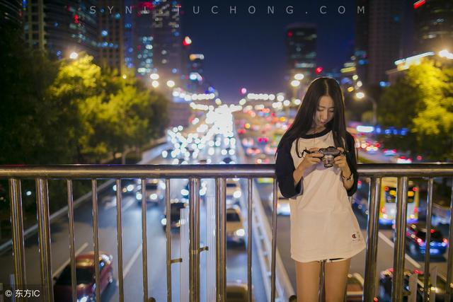 小说:遭遇偷衣贼,她竟将微信号留在衣服上面,将笨贼骗出来修理