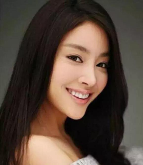 韩国被财阀控制的娱乐圈,韩国被财阀控制的艺人照片