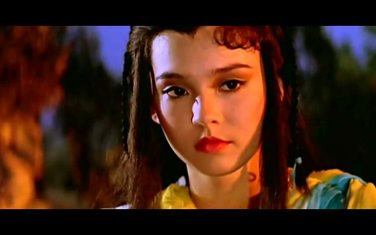 翁静晶因与刘家良结婚轰动娱乐圈，刘家良去后，她再嫁入赌王家族