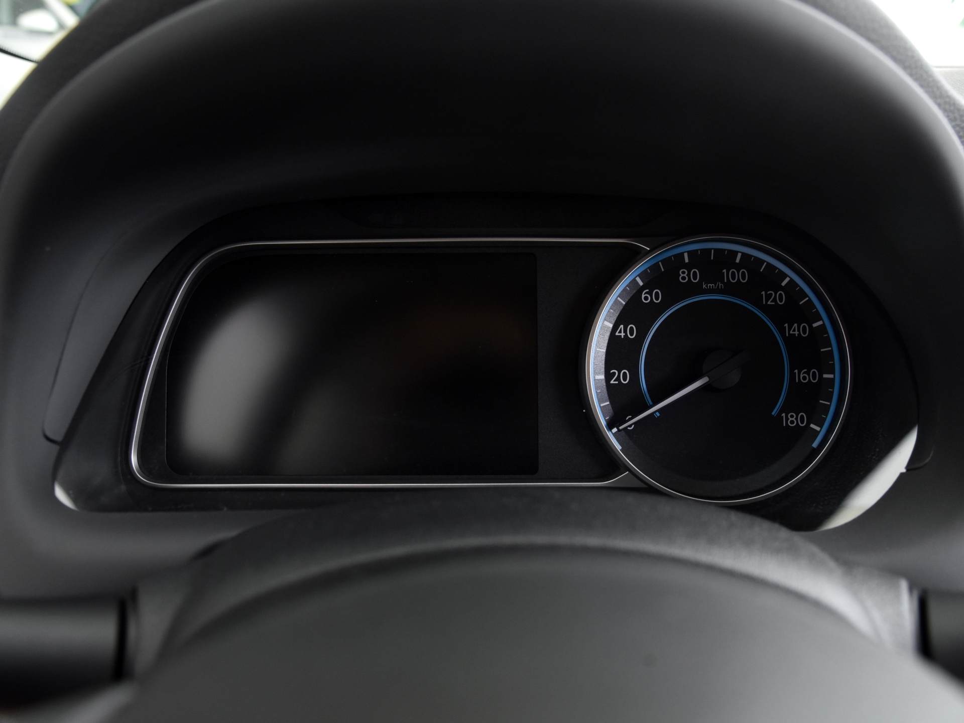 日产轩逸纯电动充电能跑多快,18款日产轩逸纯电续航多少