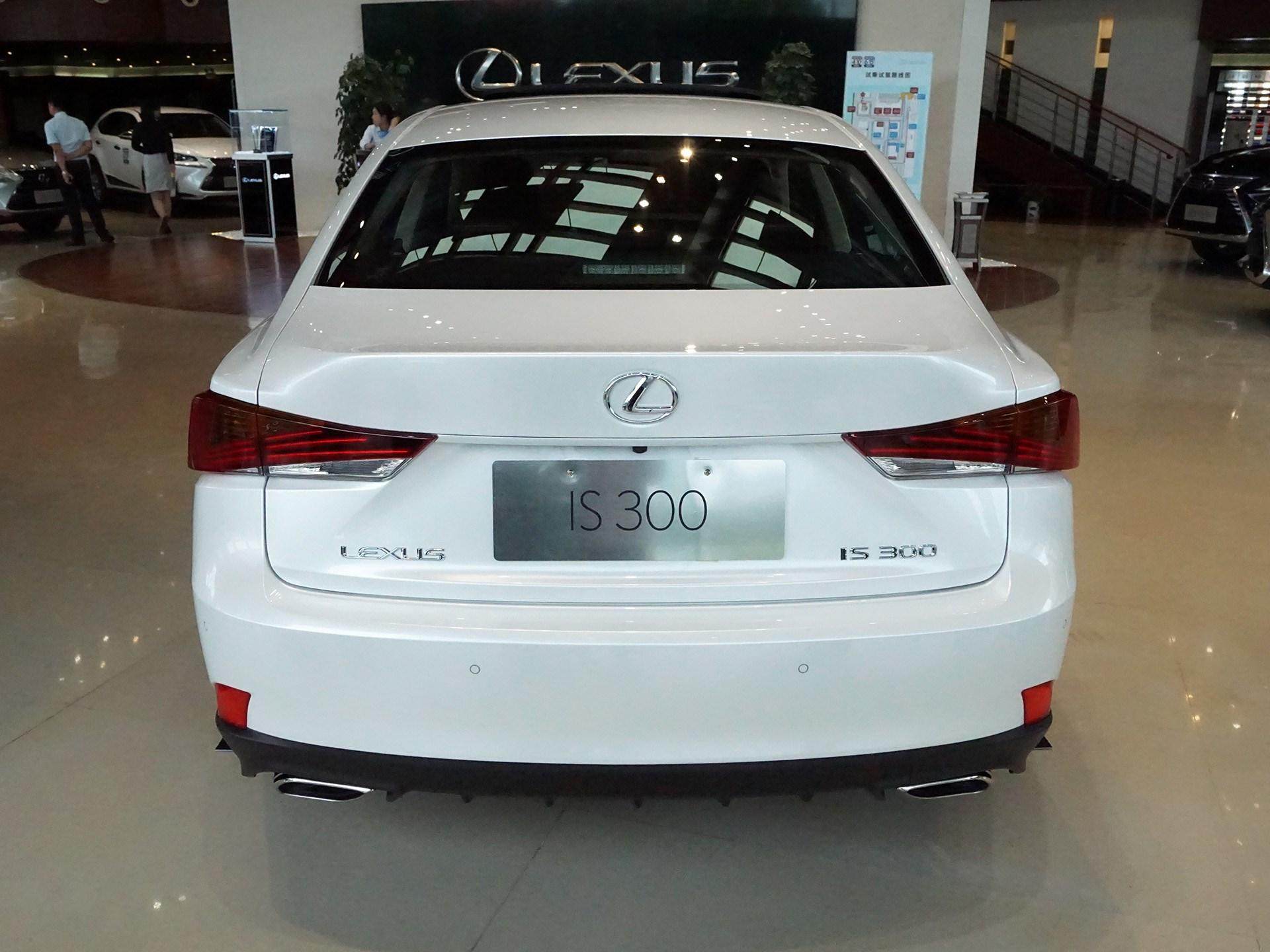 雷克萨斯is2017款300fsport版,13款雷克萨斯is250fsport