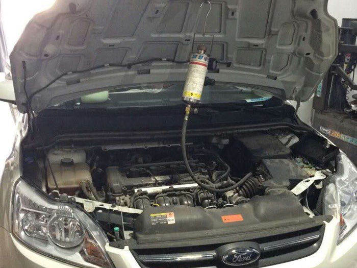 福克斯油耗高怎么解决啊,福克斯仪表盘灯一直亮怎么办