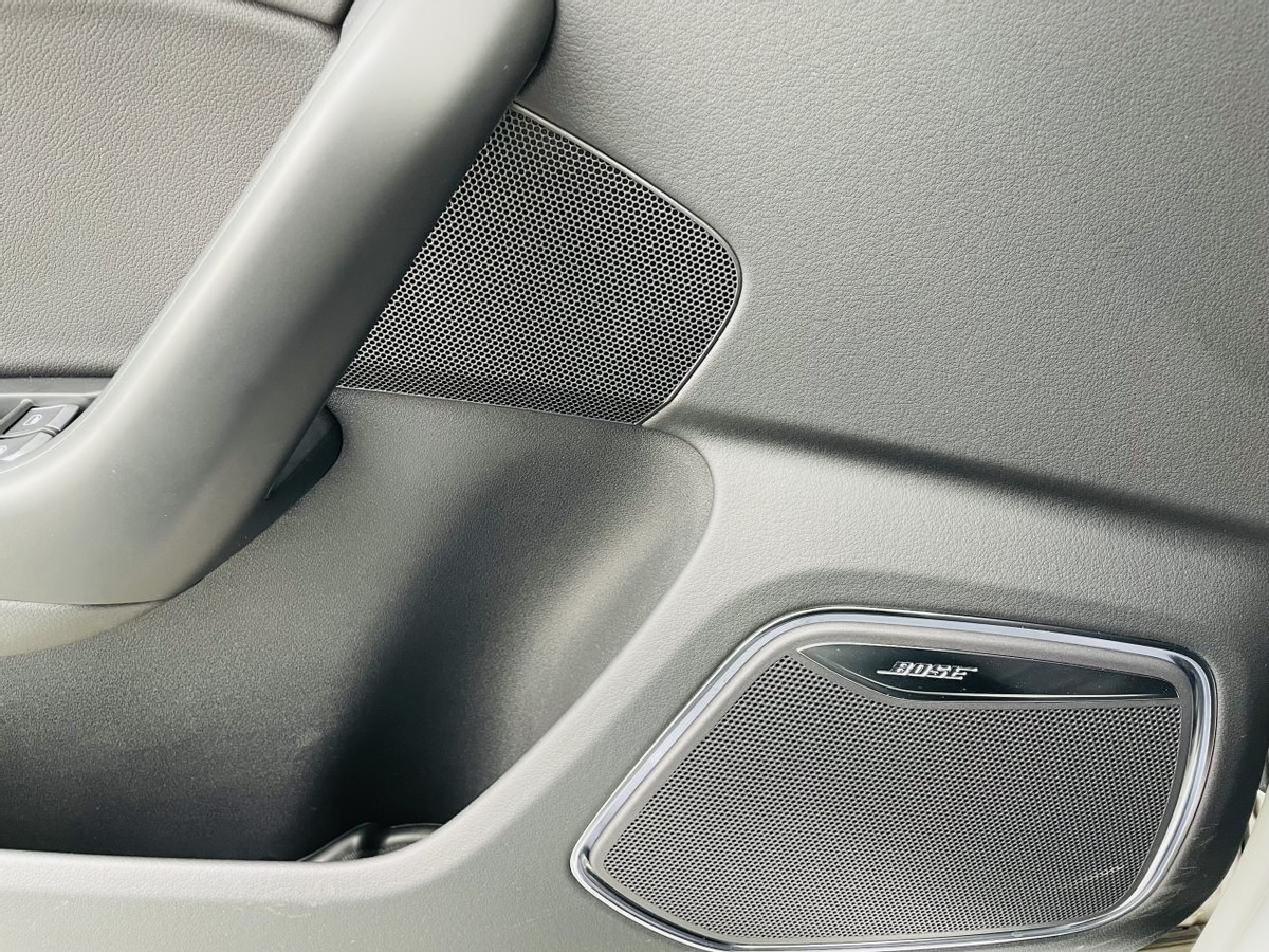 2017款奥迪q3quattro全时四驱风尚,油门只管踩剩下的交给财务