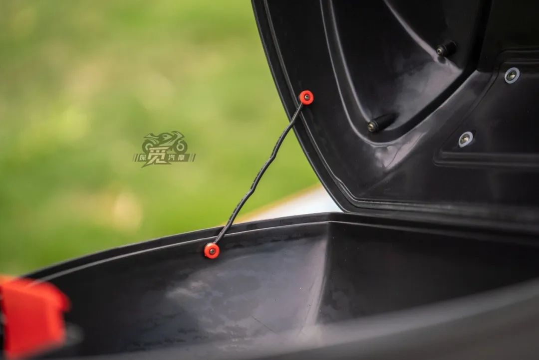 轻骑铃木uy125百年纪念款护杠,轻骑铃木uy125最新款多少钱