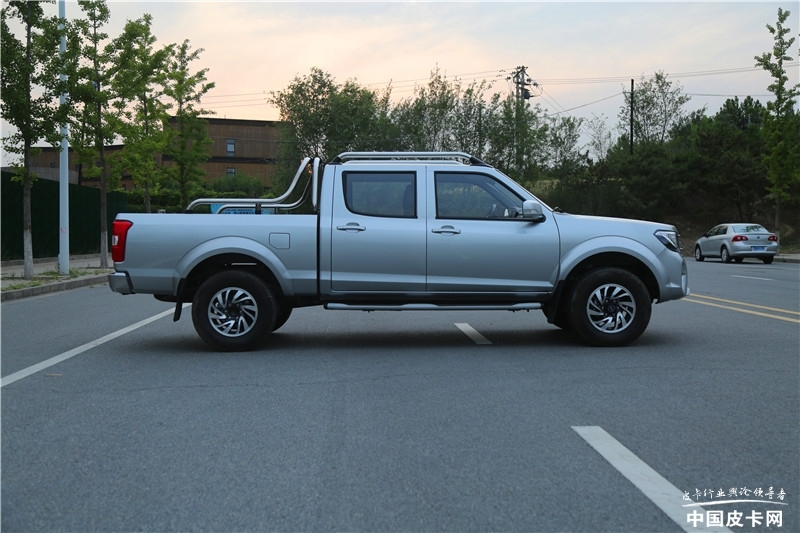 17款锐骐皮卡性能简介,老款锐骐皮卡价格