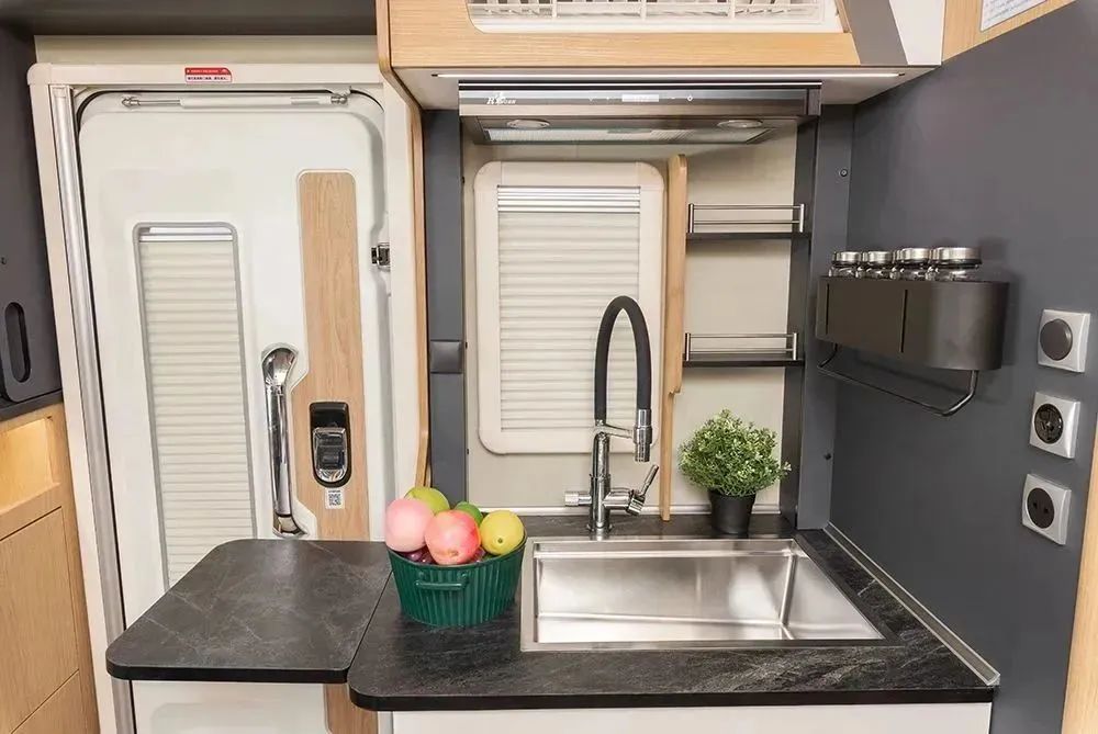 宇通房车最新款视频,宇通房车升级版