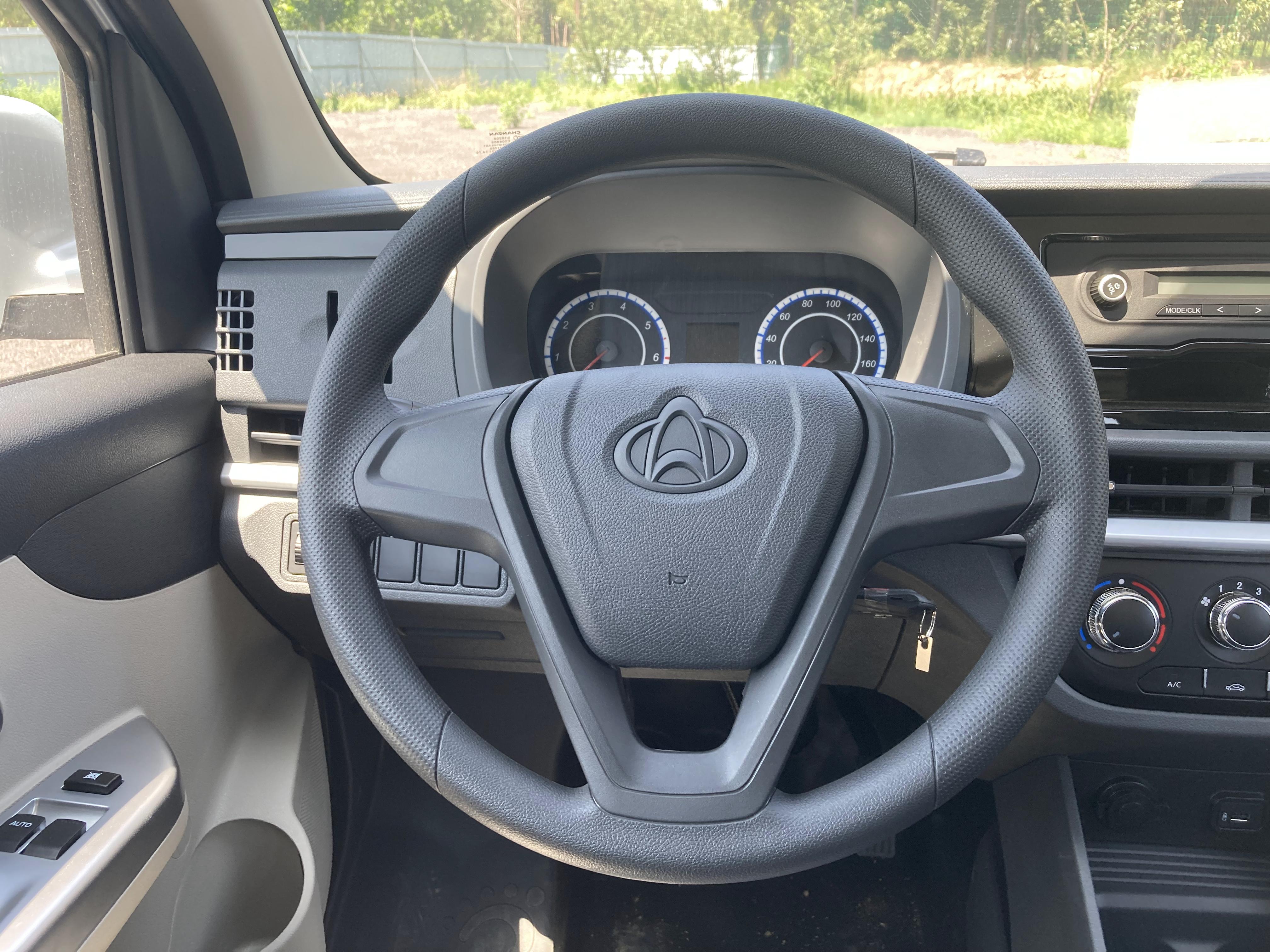 长安星卡对比荣光小卡,五菱之光小卡和长安星卡