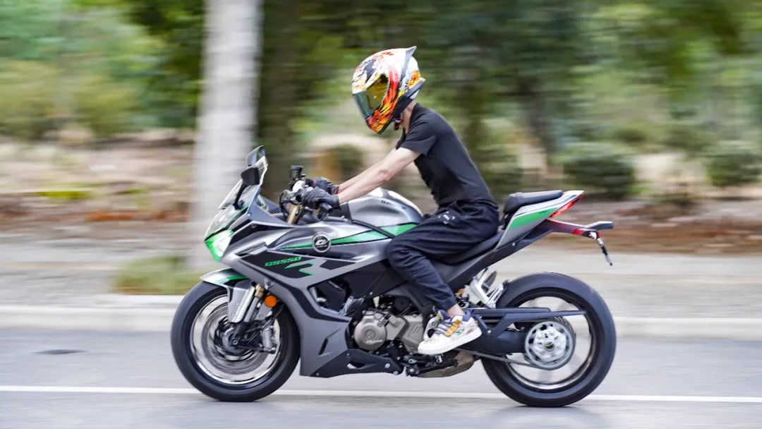 qjmotor赛550s优缺点,qjmotor赛550车型介绍