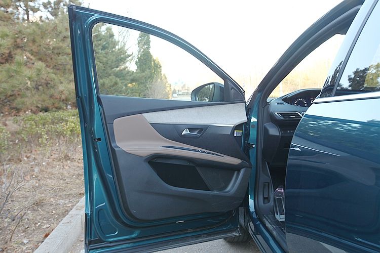 没有随波逐流,2018款东风标致5008测评视频