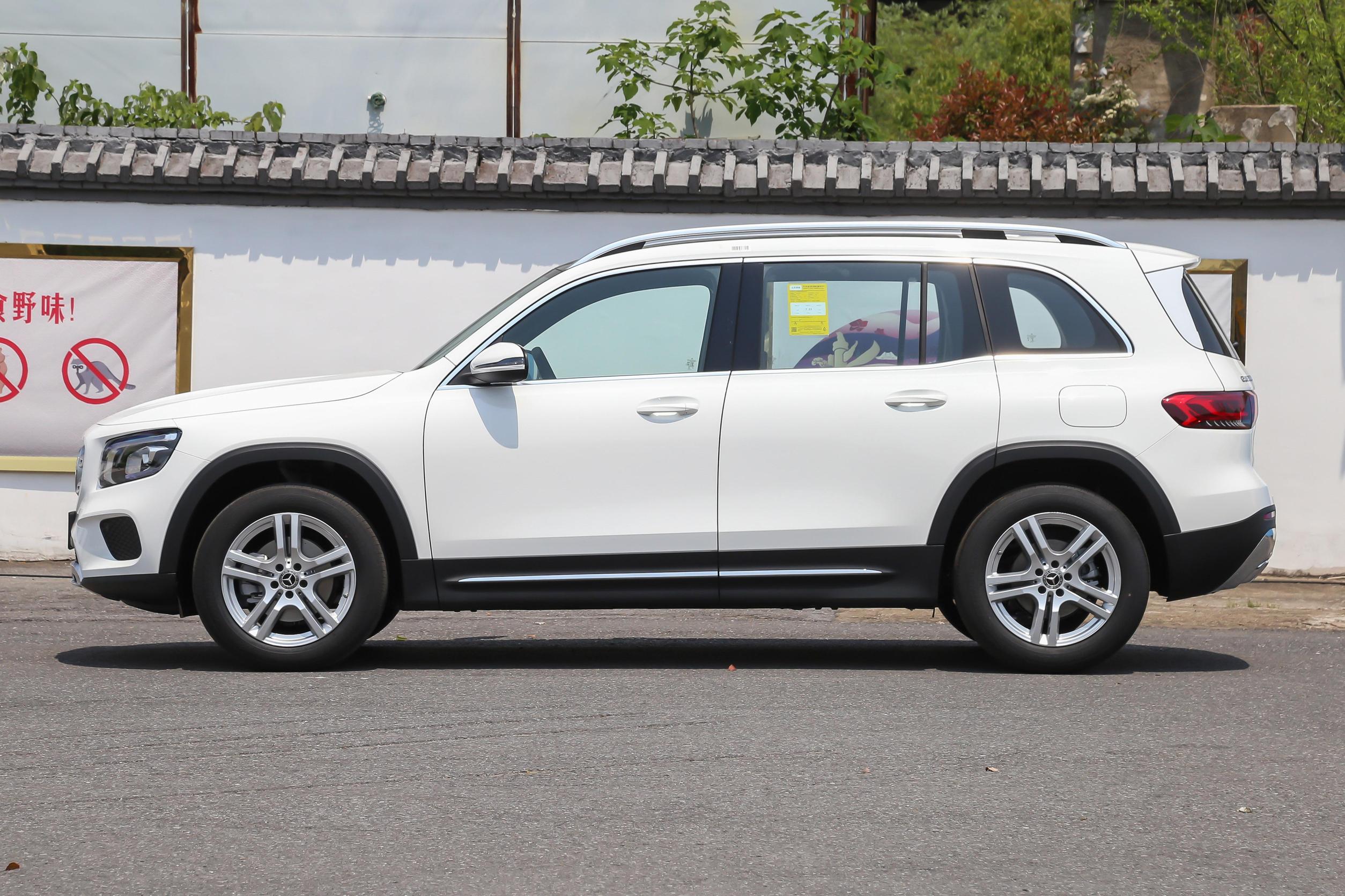 奔驰gla与glb和glc和gle的区别,奔驰glb与gla有什么区别