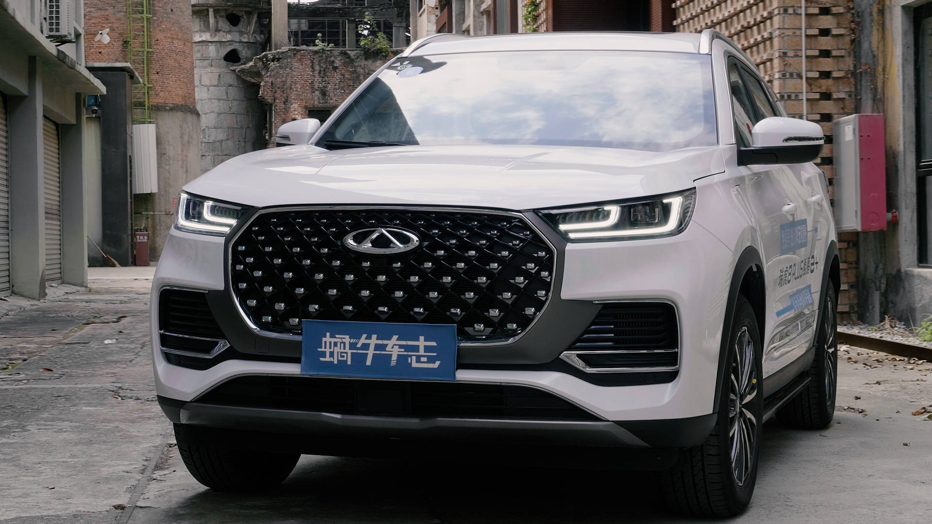 宋prodmi算入门豪华suv吗,配置强的2022款宋prodm-i新能源