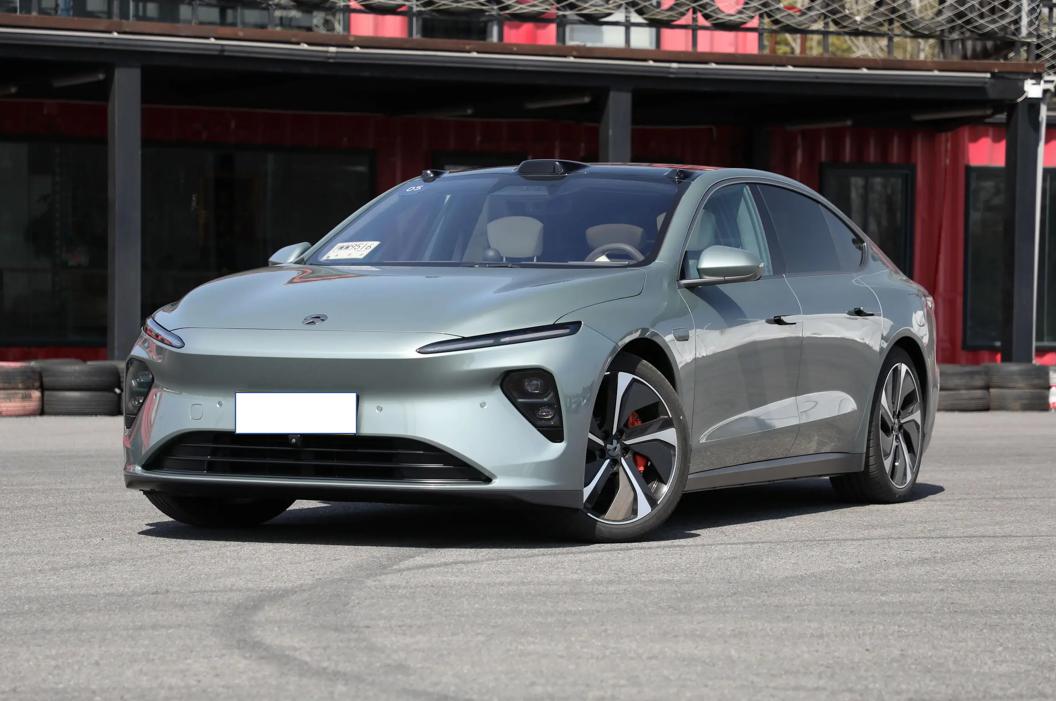 续航1000km蔚来et7实拍试驾,蔚来et7性价比高吗