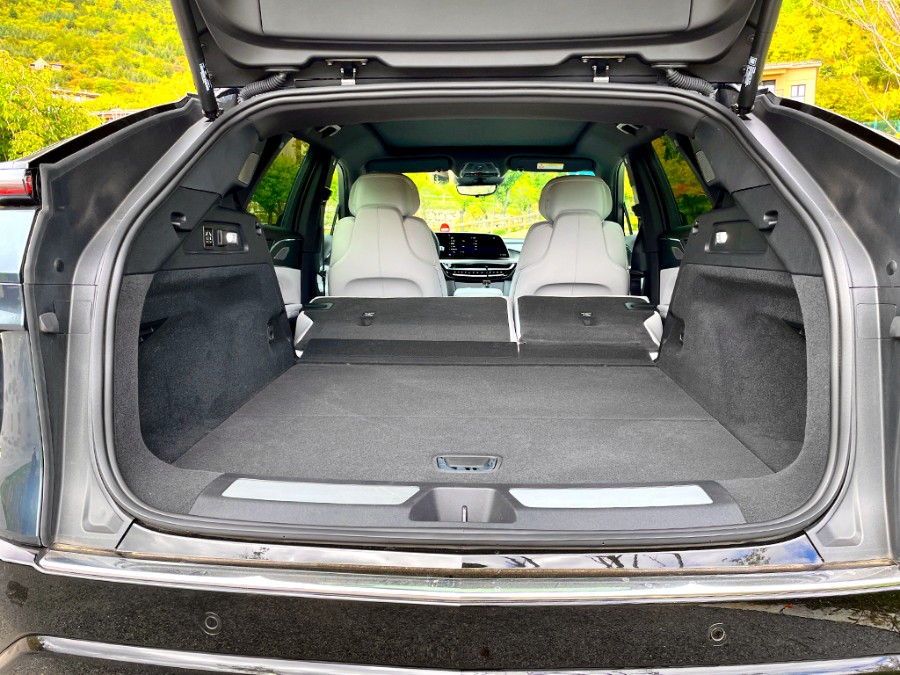 2022款凯迪拉克锐歌沉浸式体验,凯迪拉克锐歌标准续航版试驾