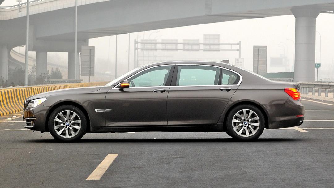 19年二手宝马豪华730li多少钱,二手宝马730li测评
