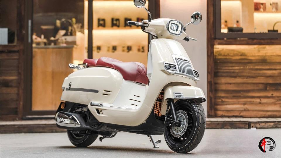 资讯｜直降1600元！嘉陵复古BlueCat蓝猫，配置齐全有点竞争力