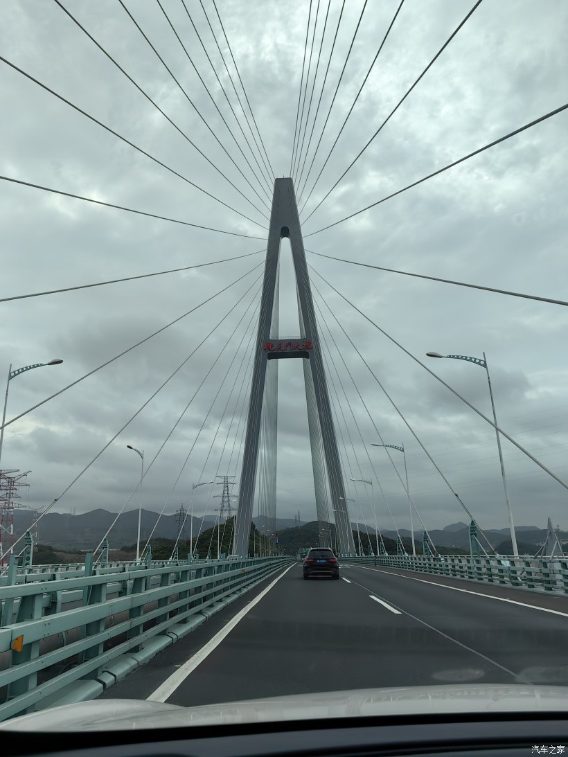 智己ls7穹顶天幕晒不晒,智己ls6有穹顶天幕吗