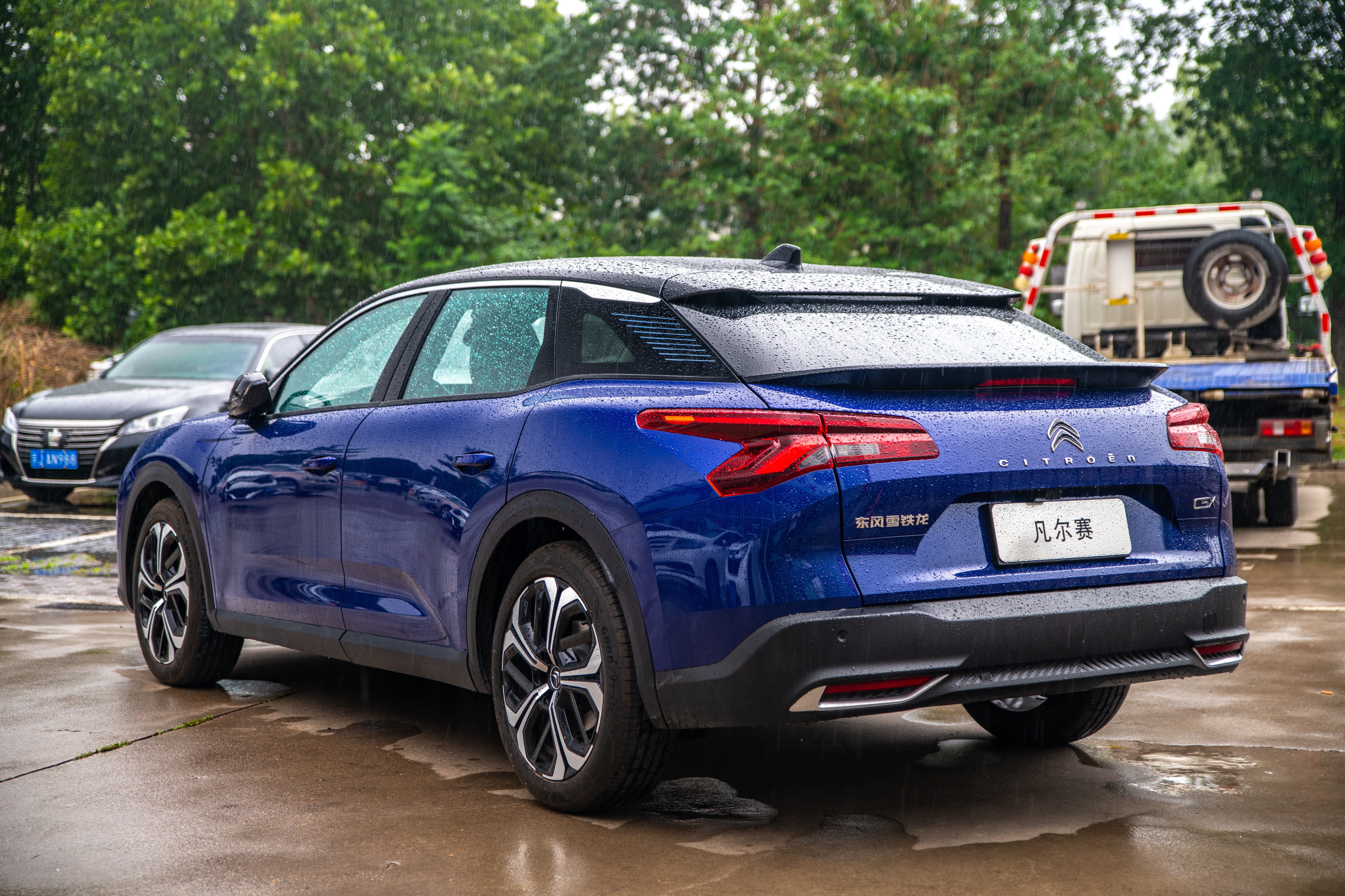 雪铁龙凡尔赛c5x还能买吗,雪铁龙凡尔赛c5x真的晃么