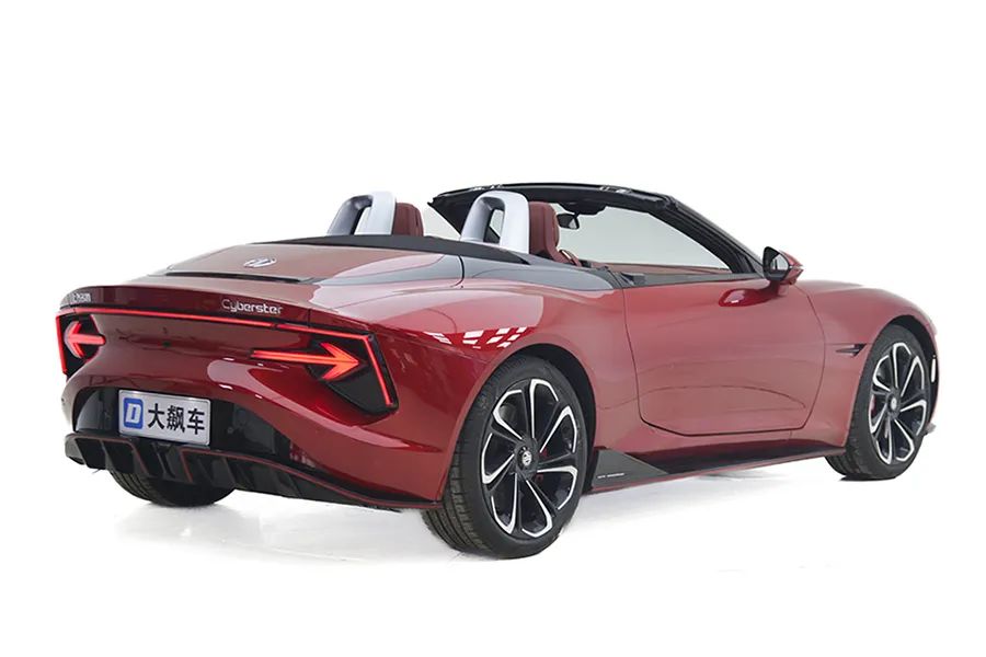 名爵全新纯电动双门跑车cyberster,名爵cyberster剪刀门多少钱