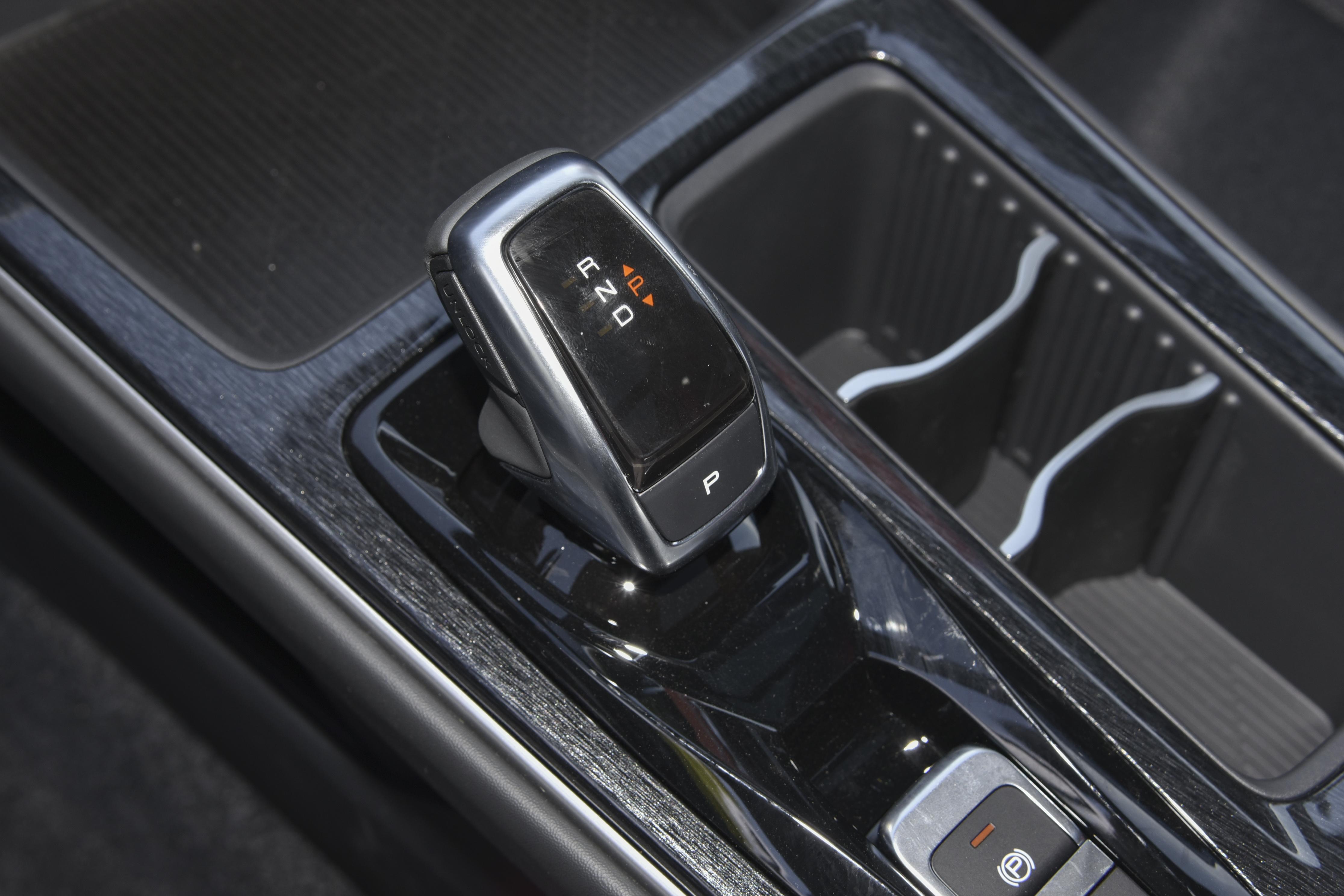 马赫动力1.5T发动机，奕炫MAX，轴距2770mm，10万左右值得买吗？