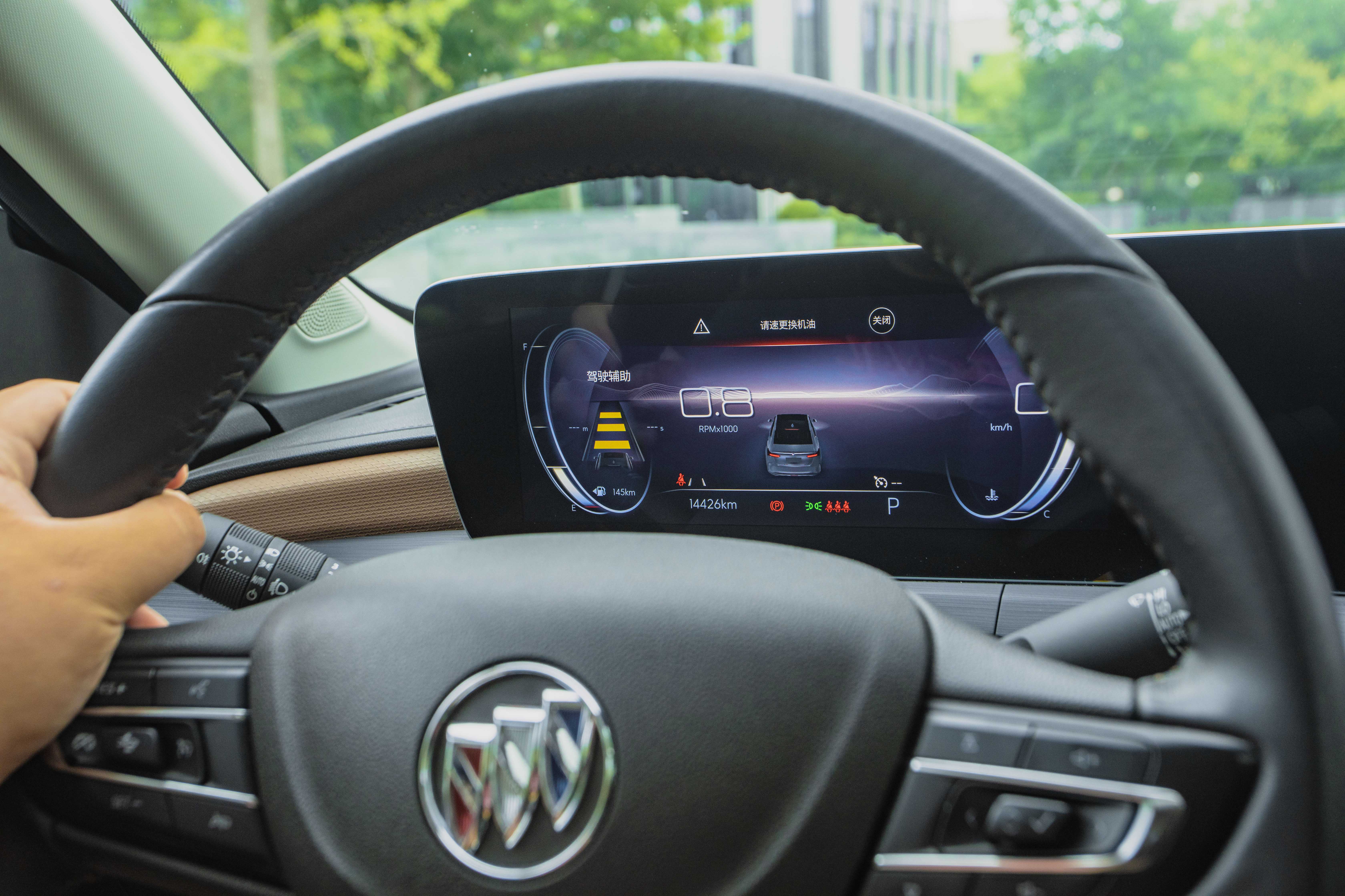 15万的全能家轿王怎么样？试驾别克威朗Pro