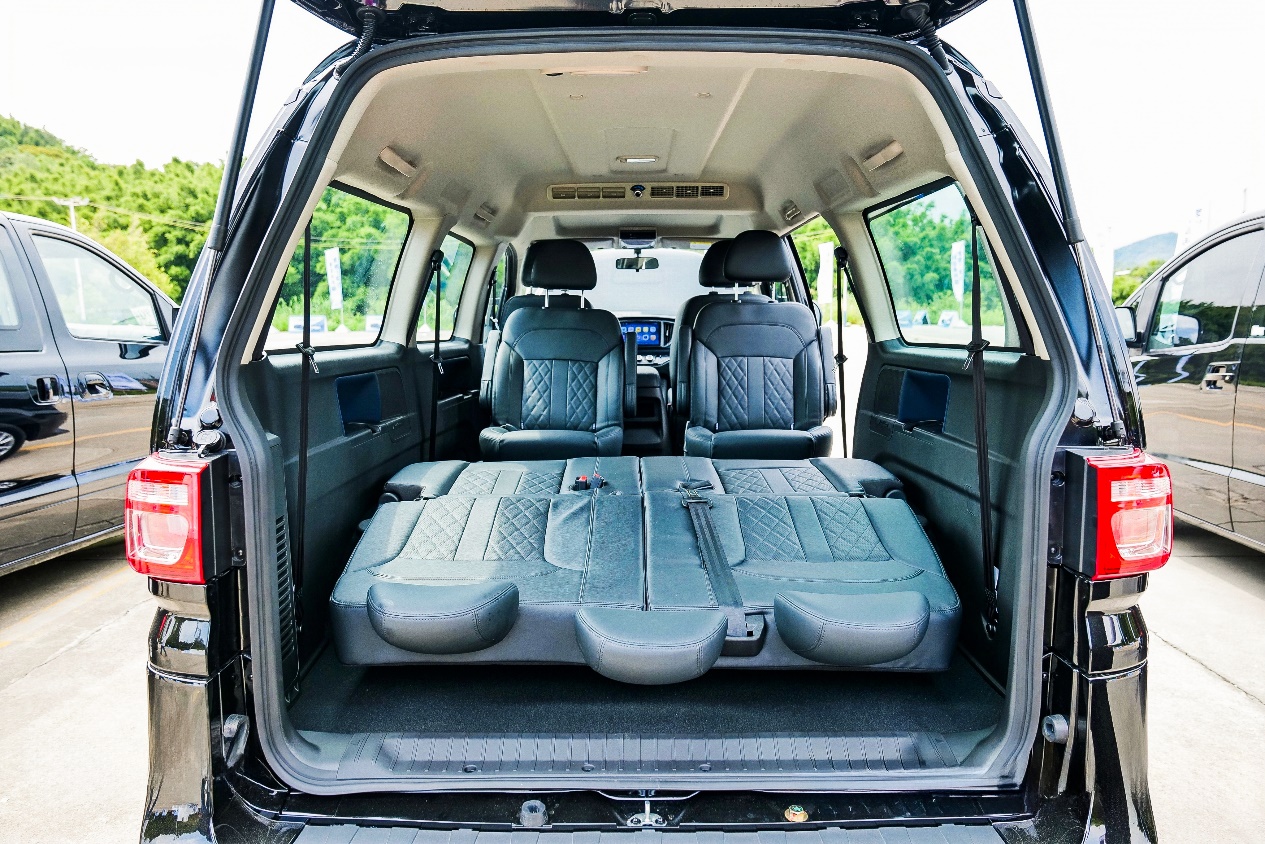 即将上市新款菱智18升5座,风行菱智五座最新款