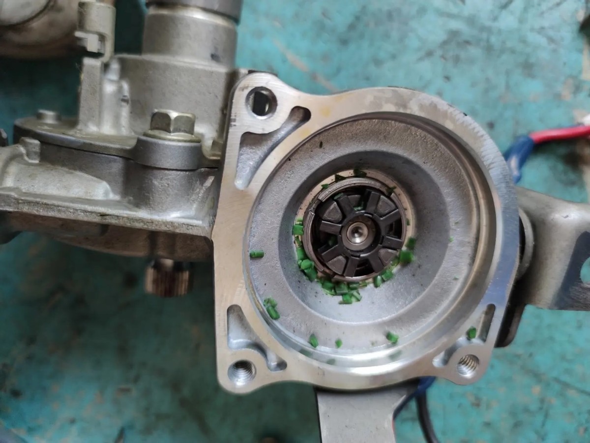 迈腾和凯美瑞出问题概率,迈腾和凯美瑞对撞事故