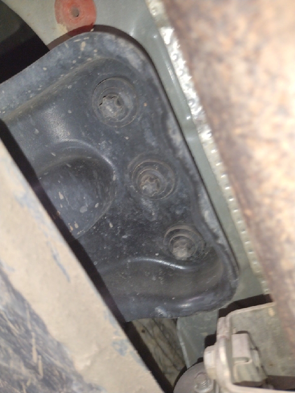 33万买了一个车,30万买奔驰c63