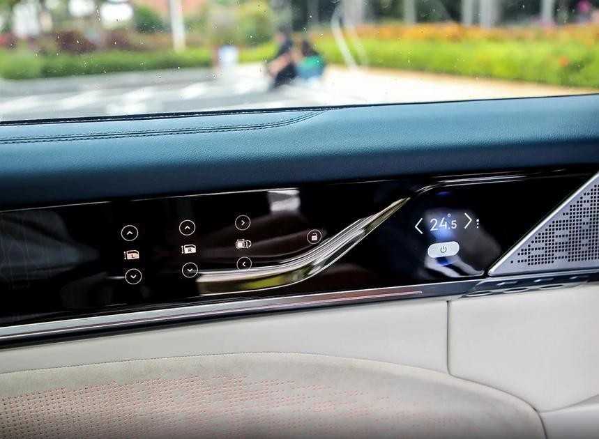 家用别克世纪七座选哪款,40-50万预算买轿车还是suv