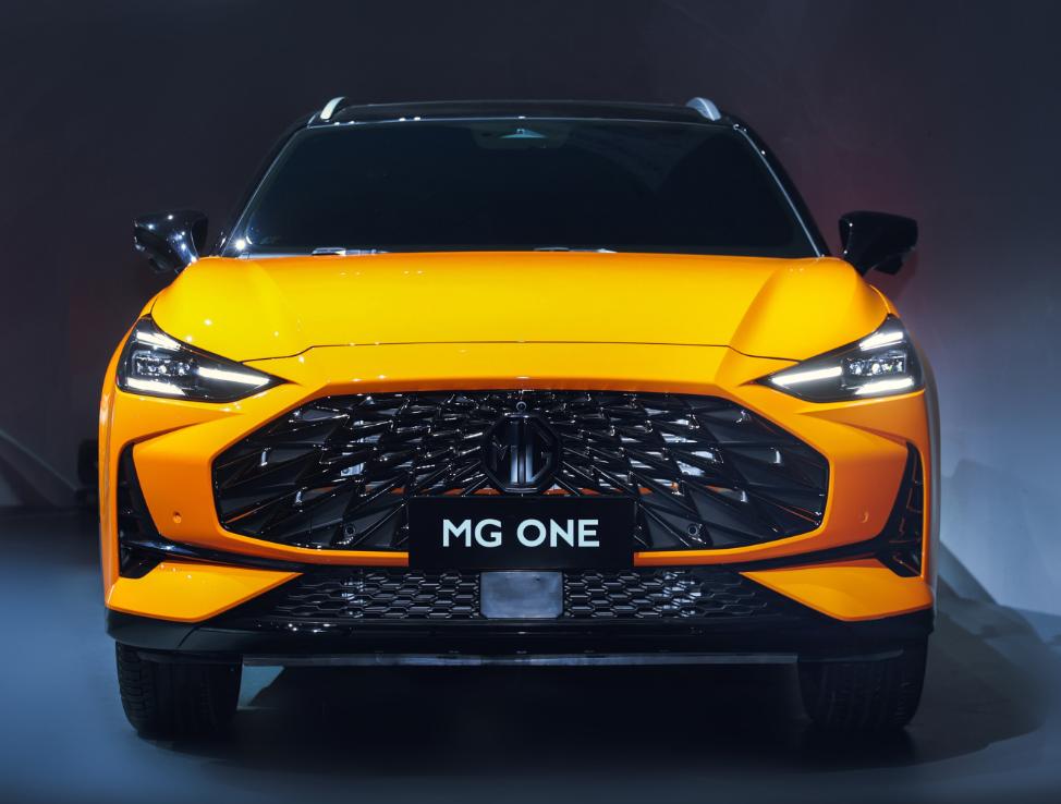 名爵mgone值不值得买,名爵mgone和荣威rx5