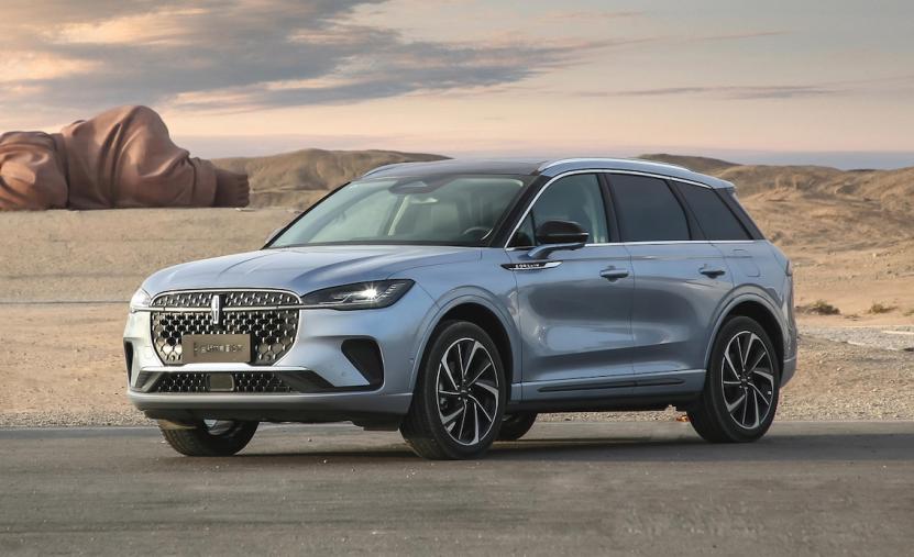 冒险家和宝马x1哪个值得入手,22款宝马x125尊享版与林肯冒险家