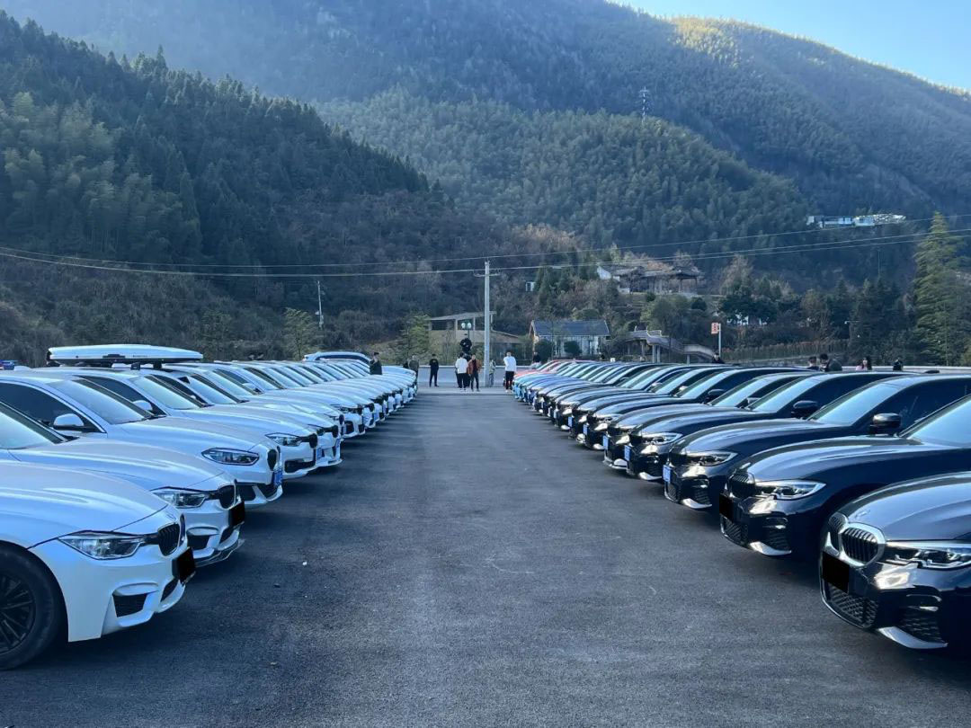 宝马320旅行版,宝马320旅行车