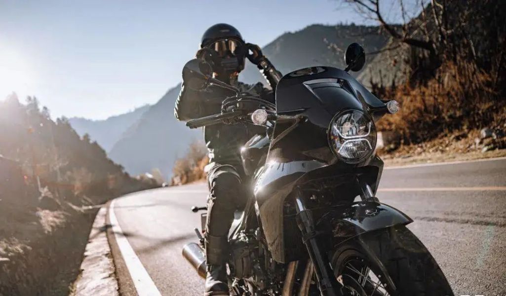 五菱·赛珀501正式预告，面对CM500官降值得买吗？