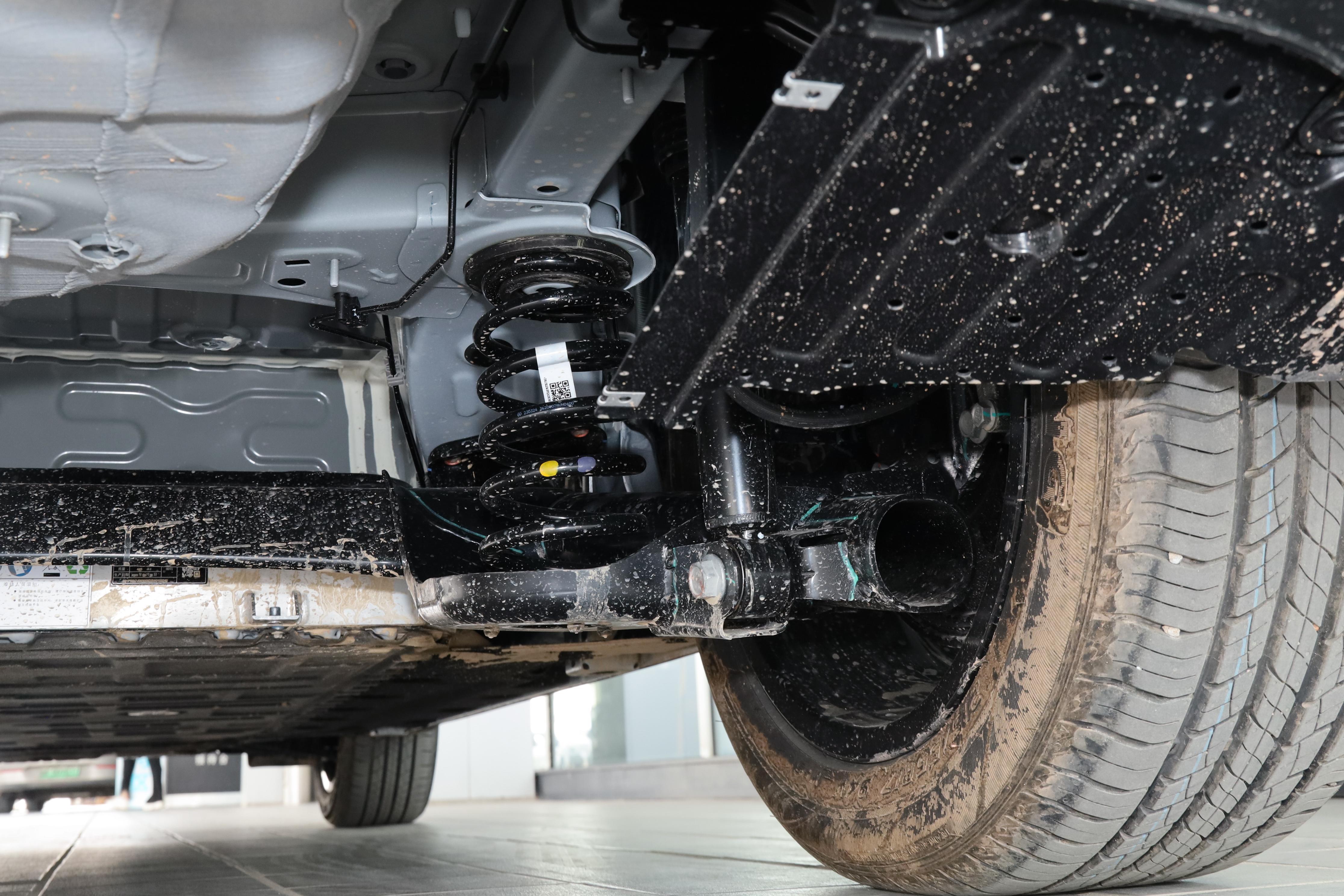 预算15万选这小车错不了，性价比十足，年销量力压比亚迪宋PlusEV