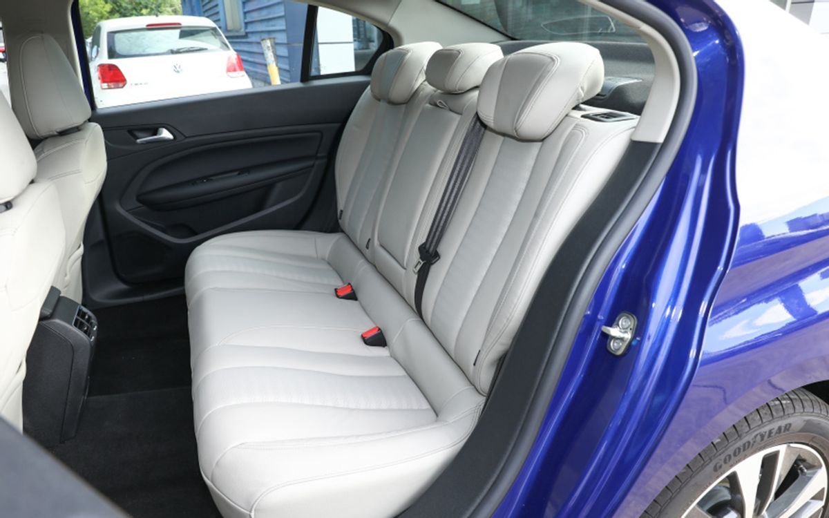 最新丰田卡罗拉选哪款车好,最新款丰田卡罗拉推荐车型