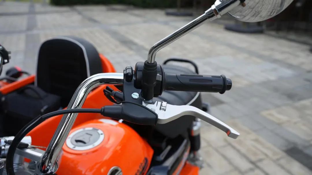 16800元!轴传动的精致小侉子,现代小铃童150迷你边三轮上市