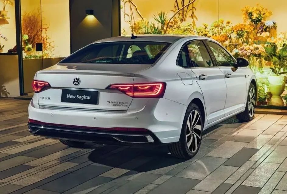 大众速腾朗逸宝来哪个更值得买,朗逸速腾宝来三款车有什么区别