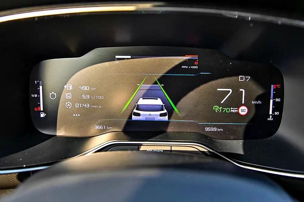 增加颜色下放配置，试驾东风雪铁龙新款天逸C5智驾开箱