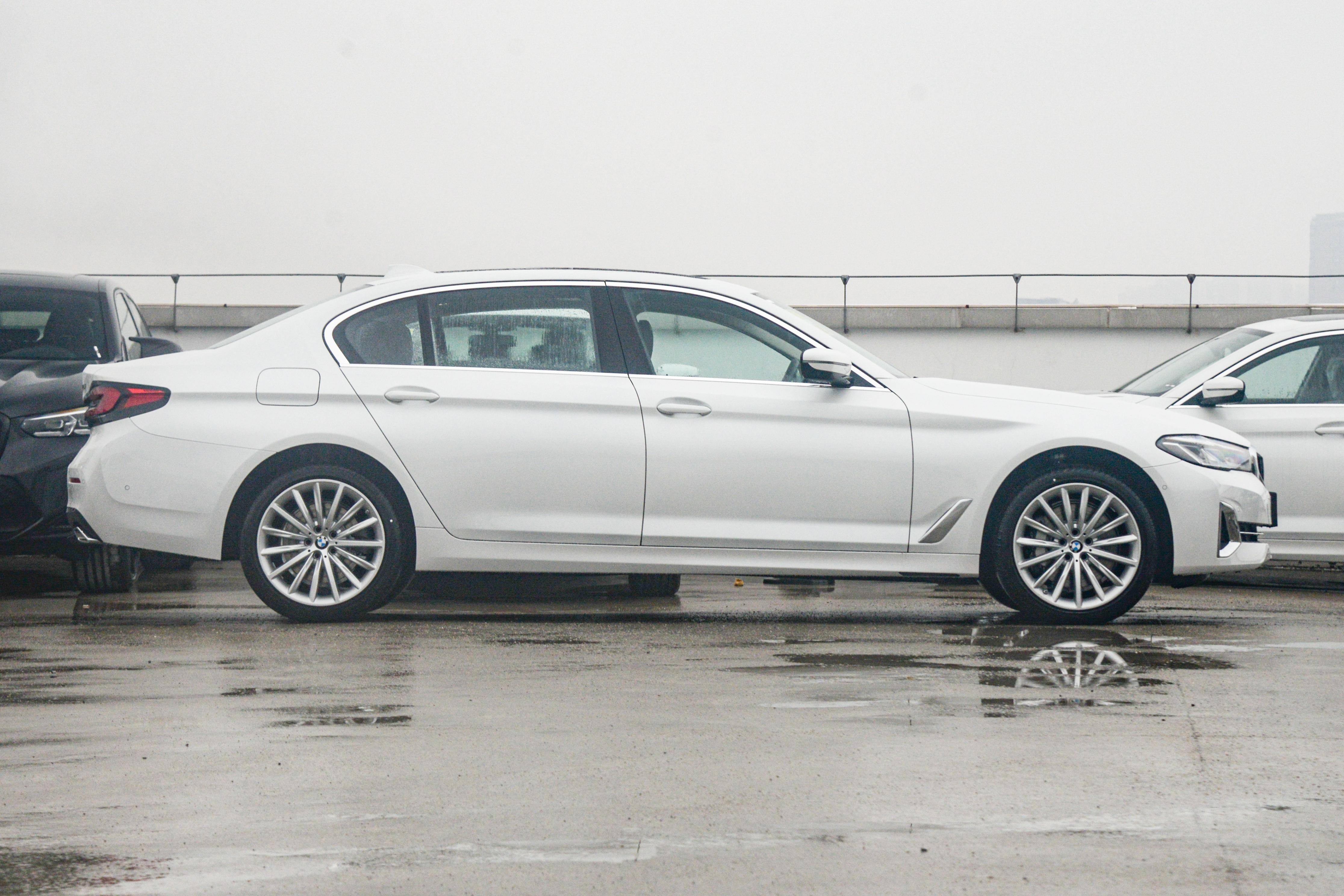 宝马也是“破釜沉舟”！5系降幅达8.25万，月销13696辆