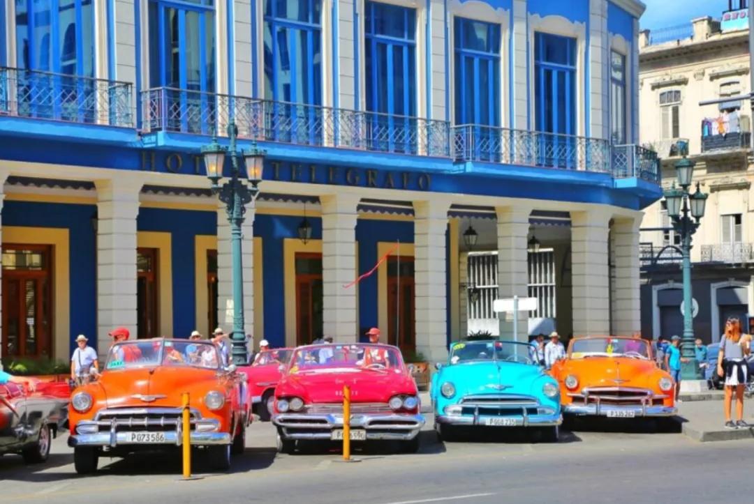 古巴老爷车集体复活，组团改成纯电驱，这将是另外一种体验
