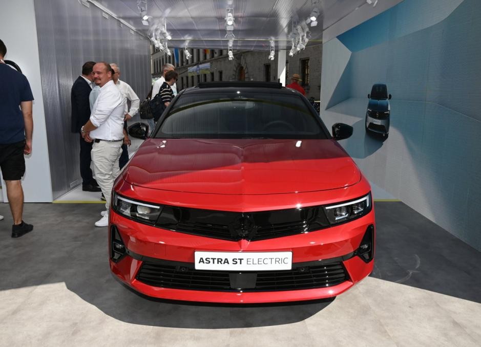 欧洲纯电电动汽车,欧宝雅特纯电动车