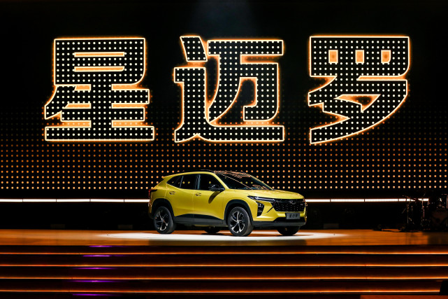 雪佛兰科迈罗小黄蜂2023款落地价,大黄蜂变身雪佛兰科迈罗概念款