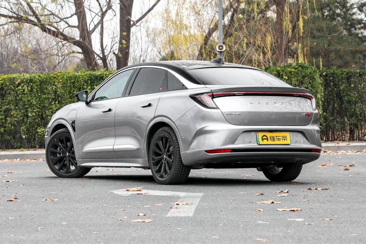 新能源汽车比亚迪小鹏特斯拉,特斯拉比亚迪小鹏自动驾驶比较