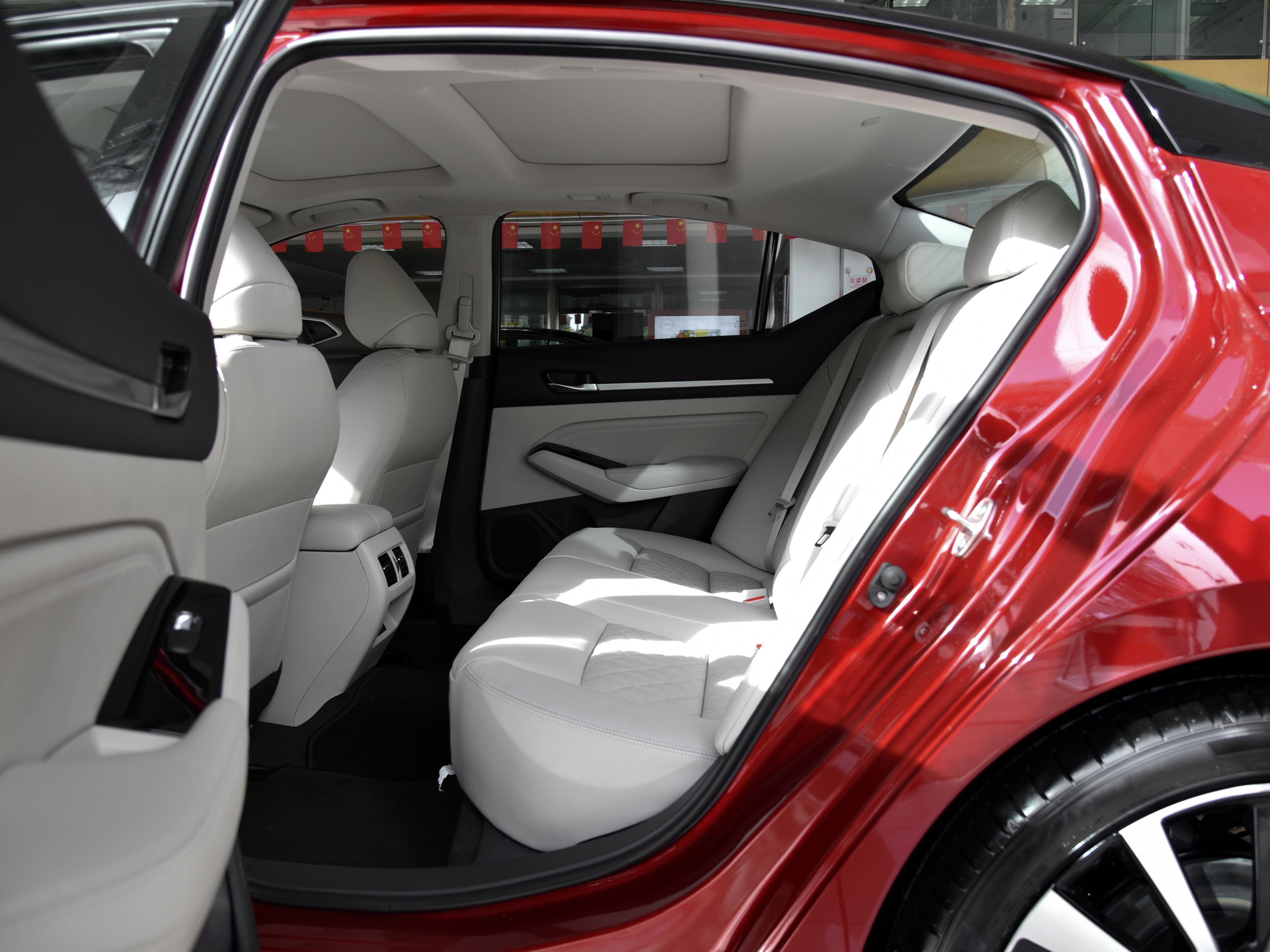 舒适空间大内饰好的油车suv,豪华舒适空间大的七座车