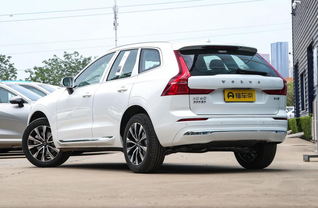 试驾沃尔沃xc60二手车是否值得买,全新沃尔沃xc60试乘比较